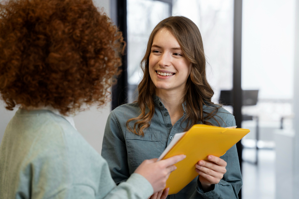 Profissionais em um ambiente de trabalho